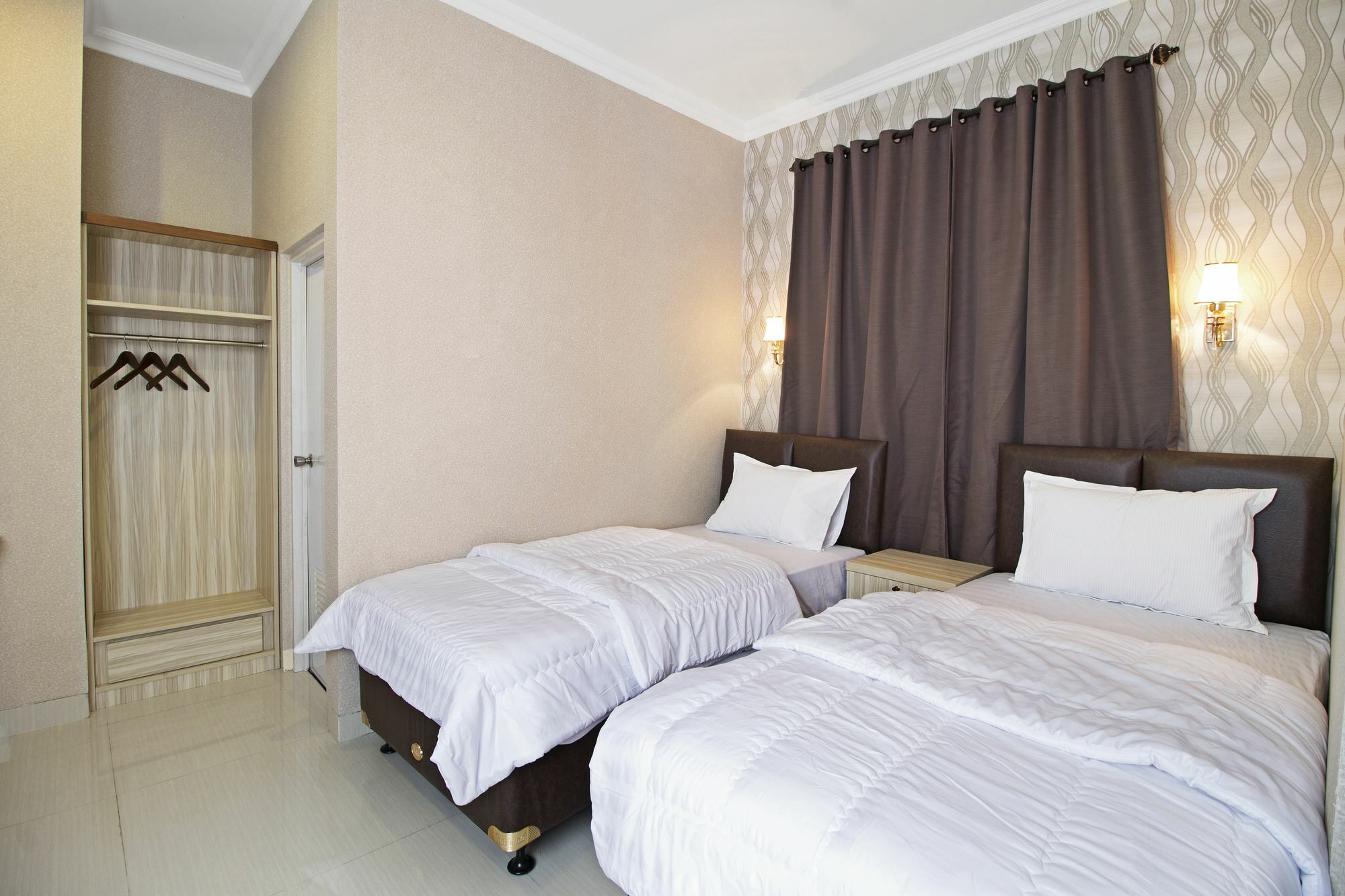 เรดดอร์ซ พลัส แอท จิเดง บารัต Hotel จาการ์ตา ภายนอก รูปภาพ